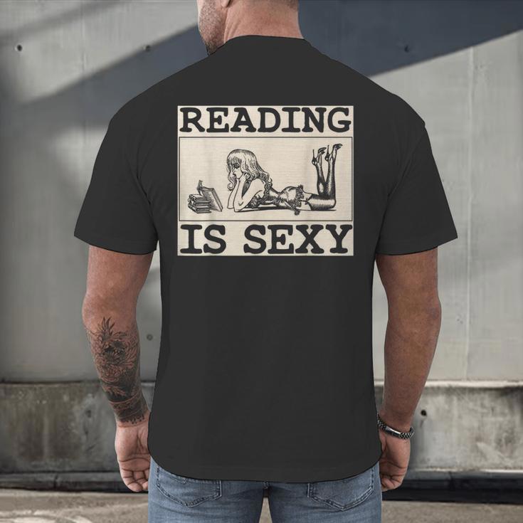 Hot Pin Up Girl Comic Book Vintage Reading Is Sexy Men's Back Print T-Shirt