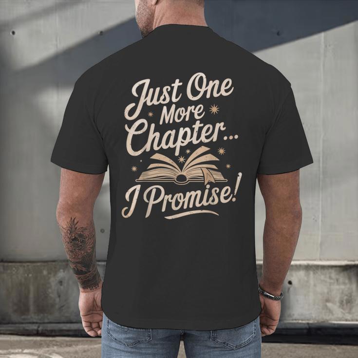 Just One More Chapter Reading Book Lover Bibliophile Men's Back Print T-Shirt Just One More Chapter Reading Book Lover Bibliophile Men's Back Print T-Shirt
