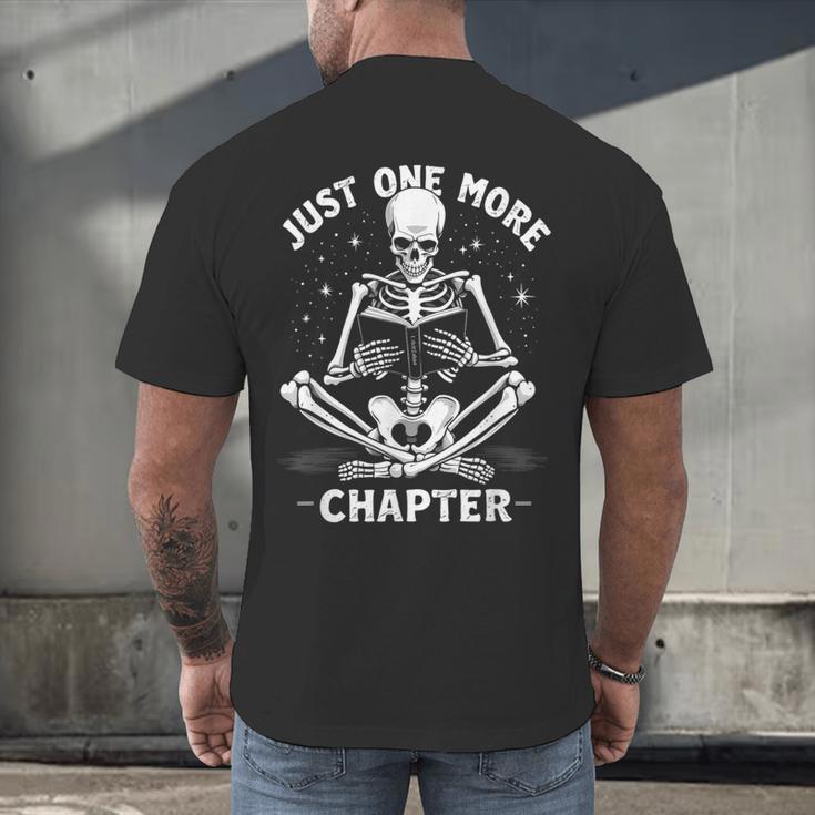 Just One More Chapter Skeleton Reading Bookworm Men's Back Print T-Shirt