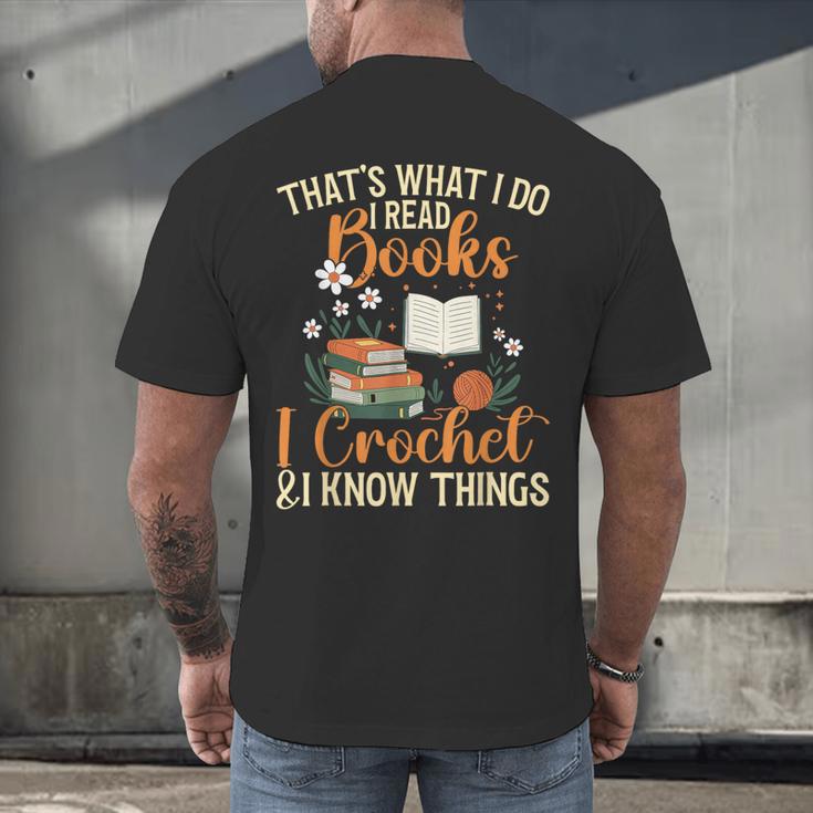 Knitting Crocheting Reading Books Yarn For Knitter Crochet Men's Back Print T-Shirt