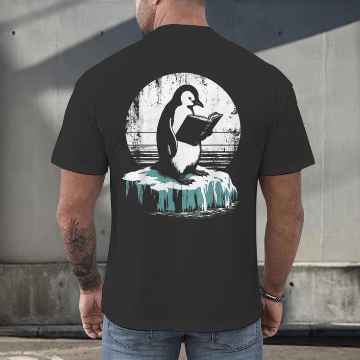 Penguin Reading A Book Vintage Graphic Bookworm Lover Men's Back Print T-Shirt Penguin Reading A Book Vintage Graphic Bookworm Lover Men's Back Print T-Shirt