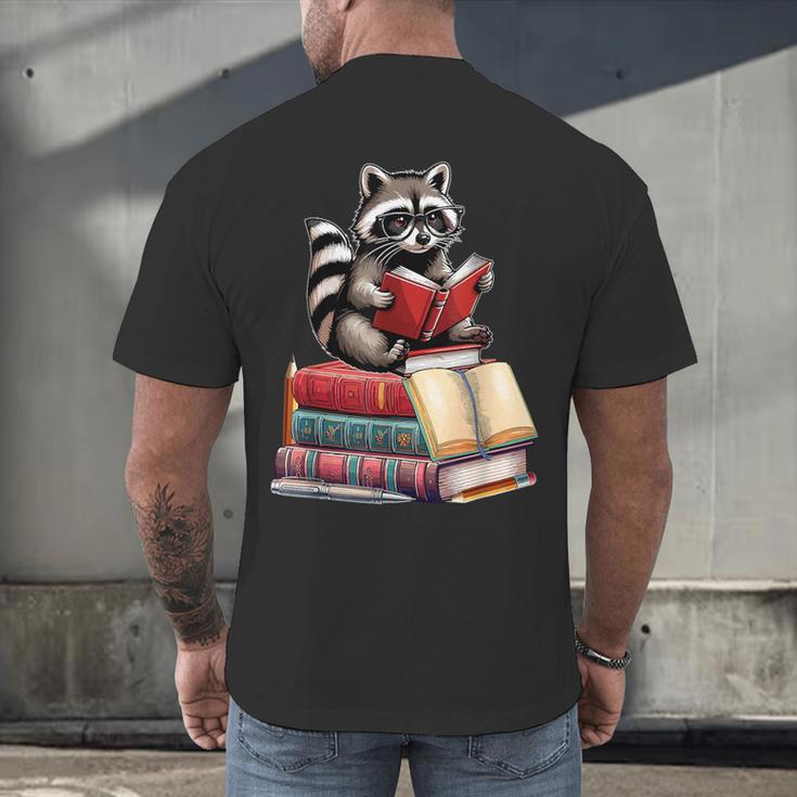 Raccoon Reading Books Matching Bookworm Readers Librarian Men's Back Print T-Shirt Raccoon Reading Books Matching Bookworm Readers Librarian Men's Back Print T-Shirt