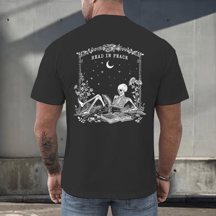 Read In Peace Skeleton Reading Book Halloween Bookish Men's Back Print T-Shirt Read In Peace Skeleton Reading Book Halloween Bookish Men's Back Print T-Shirt