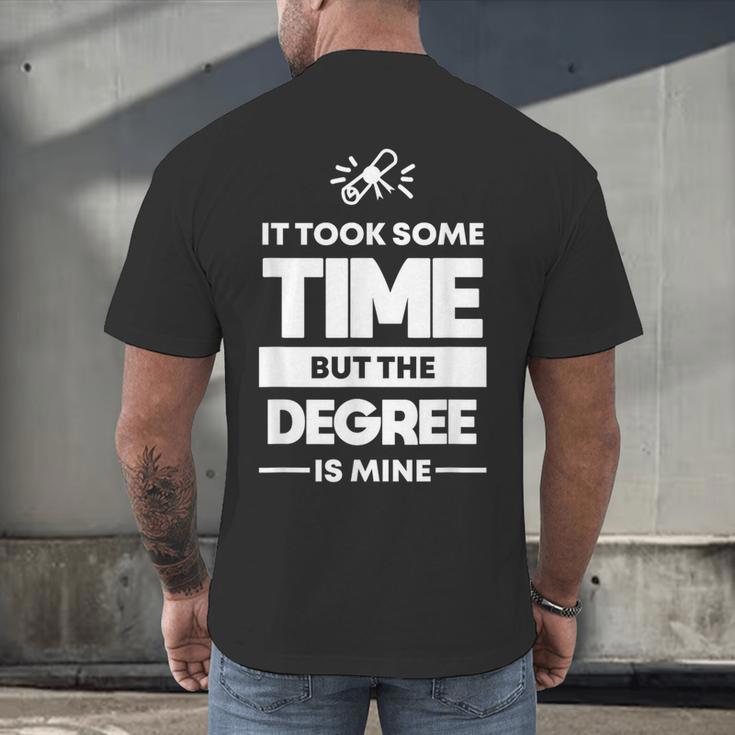 Returning Adult College Graduation T-Shirt Men's Back Print T-Shirt