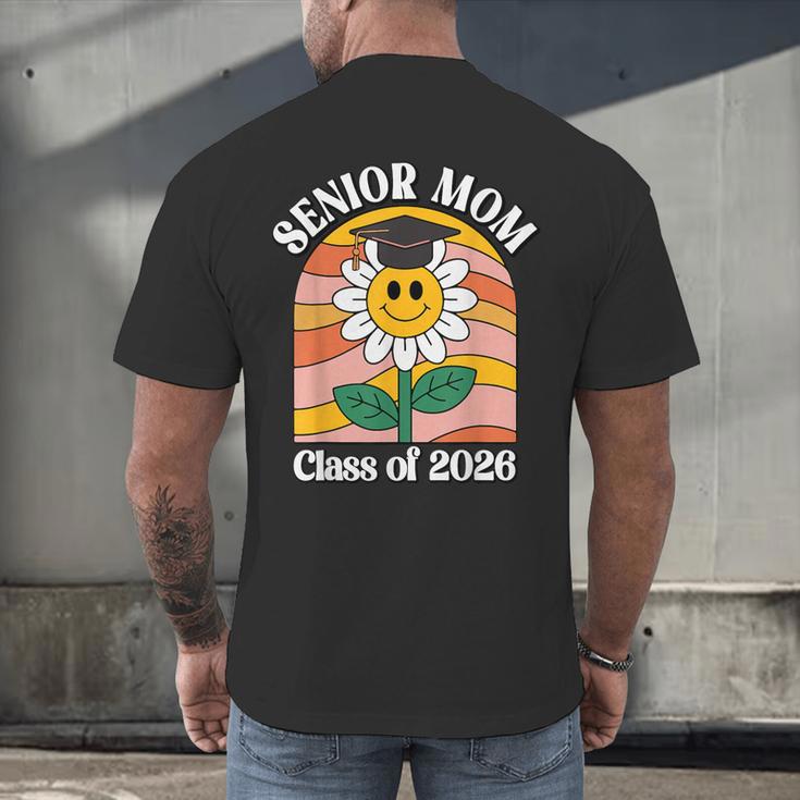 Senior Mom Class Of 2026 Daisy Flower Retro Graduation Men's Back Print T-Shirt