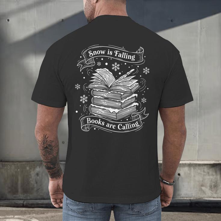 Snow Is Falling Books Are Calling Winter Reading Men's Back Print T-Shirt Snow Is Falling Books Are Calling Winter Reading Men's Back Print T-Shirt