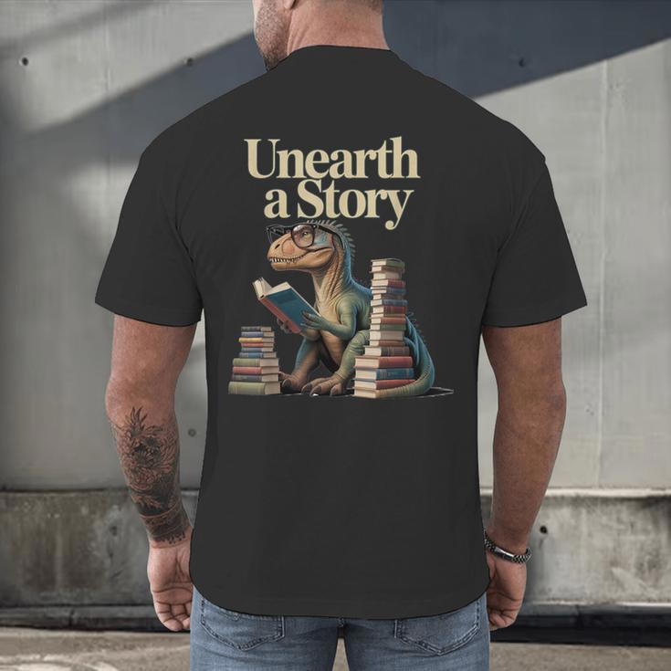 Unearth A Story Dinosaur Reading a Library Book Men's Back Print T-Shirt