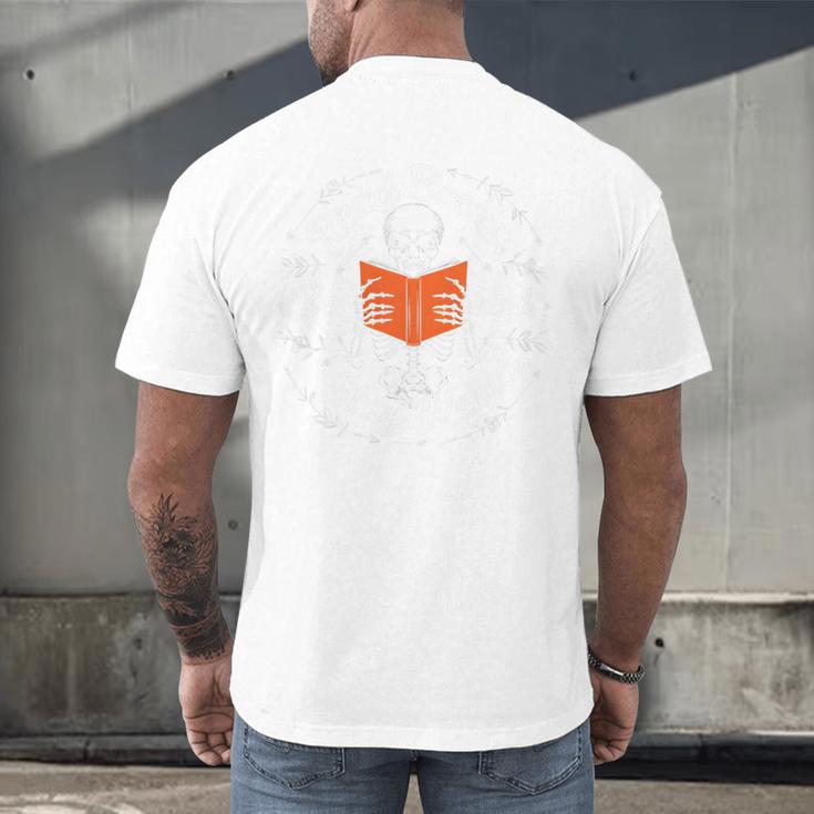 Cool Read Books Be Kind Stay Weird Skeleton Reading Men's Back Print T-Shirt Cool Read Books Be Kind Stay Weird Skeleton Reading Men's Back Print T-Shirt