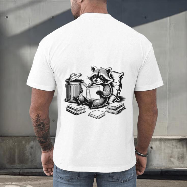 Raccoon Reading A Book Vintage Trash Reader Men's Back Print T-Shirt