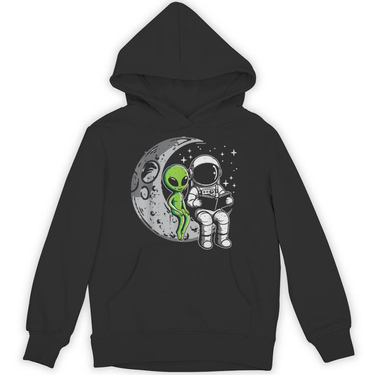 Astronaut Reading Book To Alien Moon Space Women Kids Men Unisex Hoodie