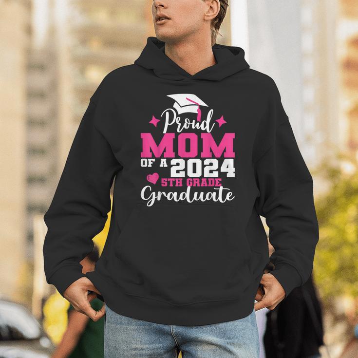 Proud Mom Of 2024 5th Grade Graduate Mother Graduation Unisex Hoodie