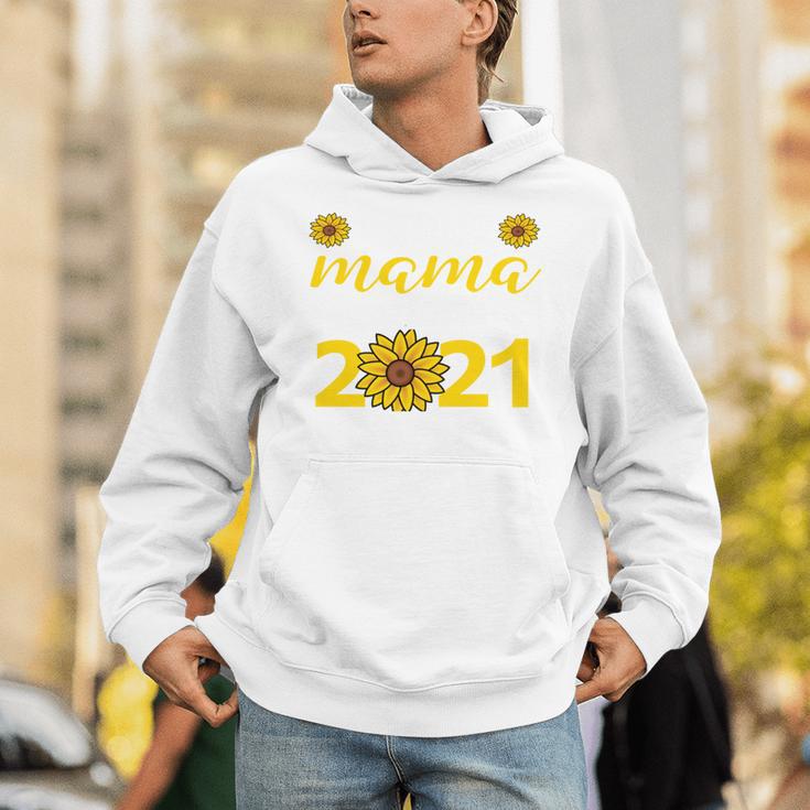 Proud Mama Of a 2021 Graduate Senior Mom 2021 Graduation Unisex Hoodie