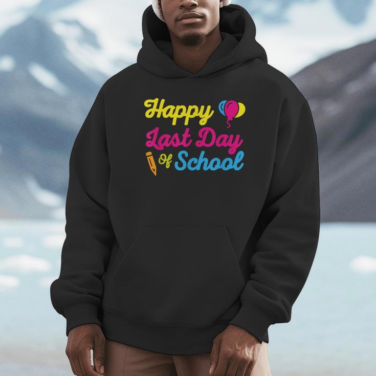 Happy Last Day Of School Graduation Teacher Students T-Shirt Unisex Hoodie