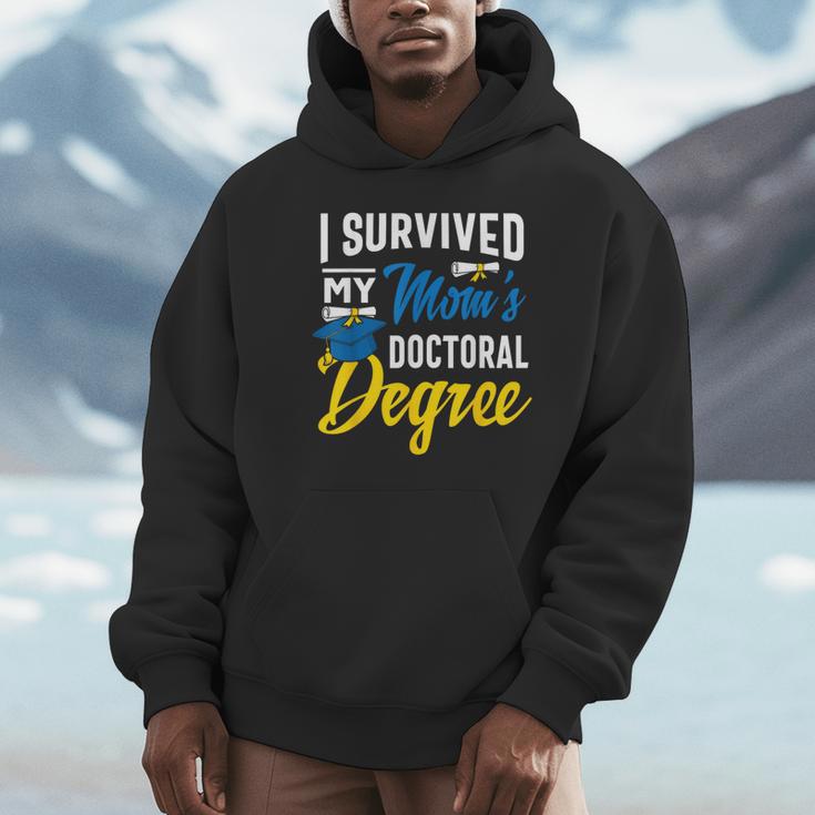 i Survived My Moms Doctoral Degree Graduation Gifts Unisex Hoodie