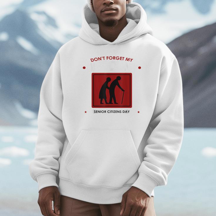 SENIOR CITIZENS DAY Don't Forget My DISCOUNT Graduation Day Unisex Hoodie