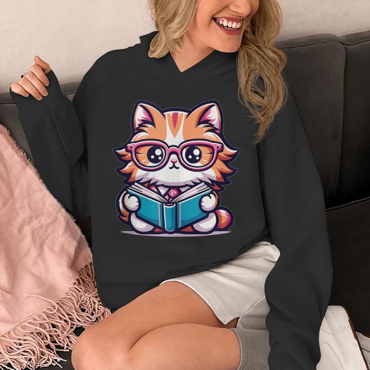 Adorable Book Lover Maine Coon Cat With Reading Glasses Cute Unisex Hoodie