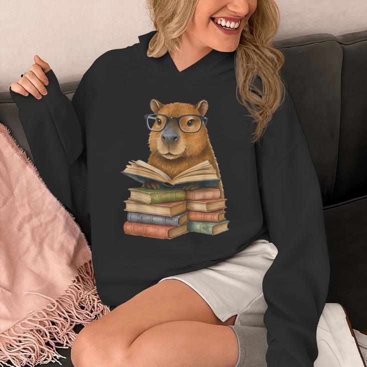 Cute Capybara Reading Books Animal Capybara Bookworms Unisex Hoodie