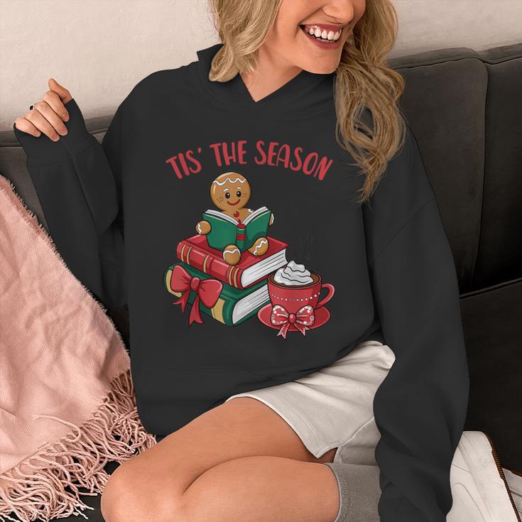 Cute Gingerbread Man Reading Book Nerd Christmas Bookish Unisex Hoodie
