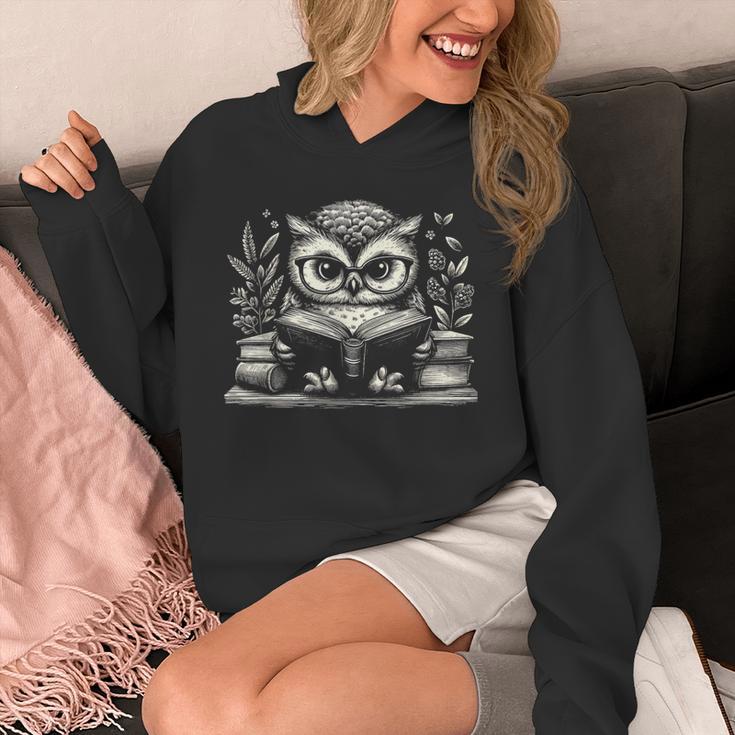 Cute Owl Reading Book Graphic Art Unisex Hoodie