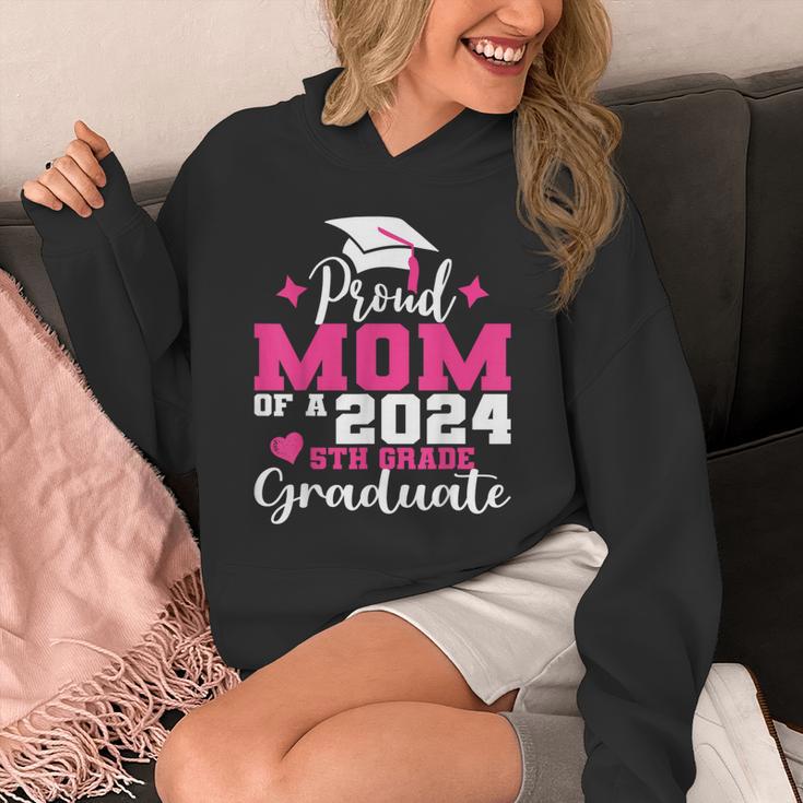 Proud Mom Of 2024 5th Grade Graduate Mother Graduation Unisex Hoodie