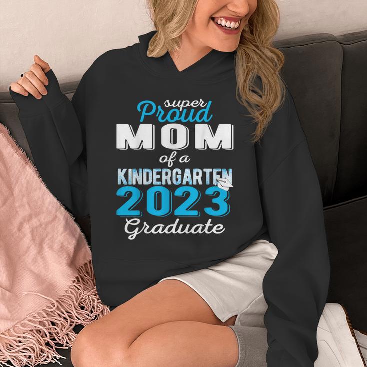 Proud Mom Of Kindergarten Graduate 2023 Graduation Mom Unisex Hoodie