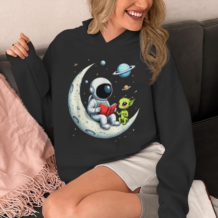 UFO Alien Astronaut Reading Book In Space Unisex Hoodie