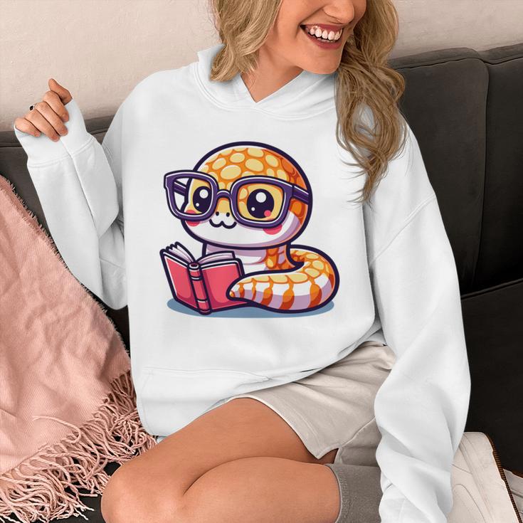 Adorable Book Lover Rattlesnake With Reading Glasses Cute Unisex Hoodie