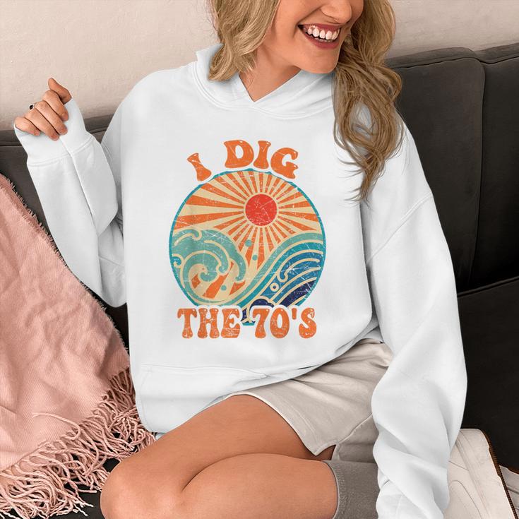 I Dig The 70s Aesthetic Nostalgia 1970's Retro 70s Party Unisex Hoodie I Dig The 70s Aesthetic Nostalgia 1970's Retro 70s Party Unisex Hoodie