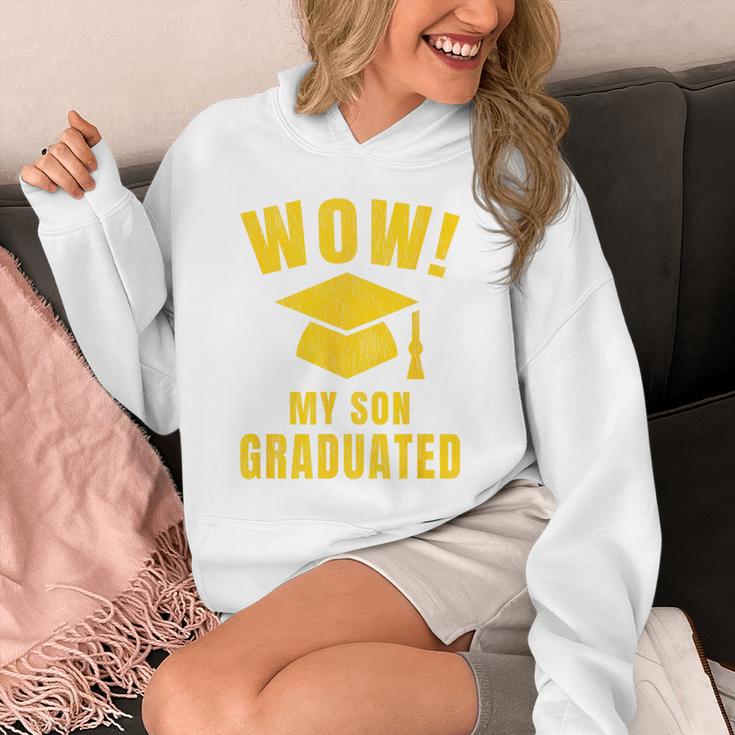 Wow My Son Graduated Mom Dad Of A Senior Graduation Unisex Hoodie