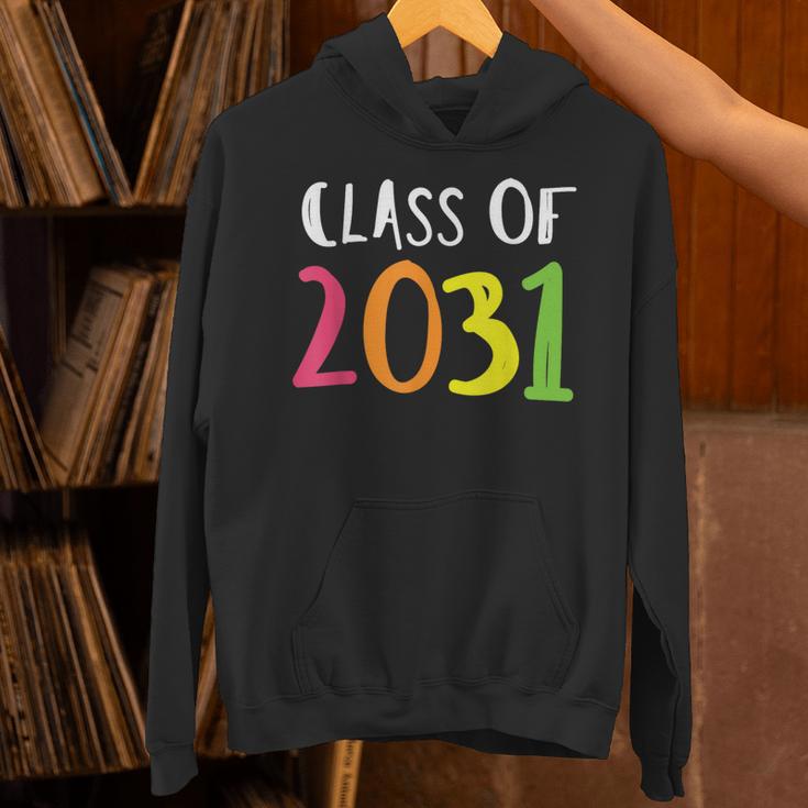 Class Of 2031 Kindergarten Graduation Back To School T-Shirt Unisex Hoodie