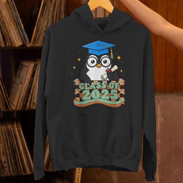 Graduate Penguin Class Of 2025 Kids Graduation Unisex Hoodie