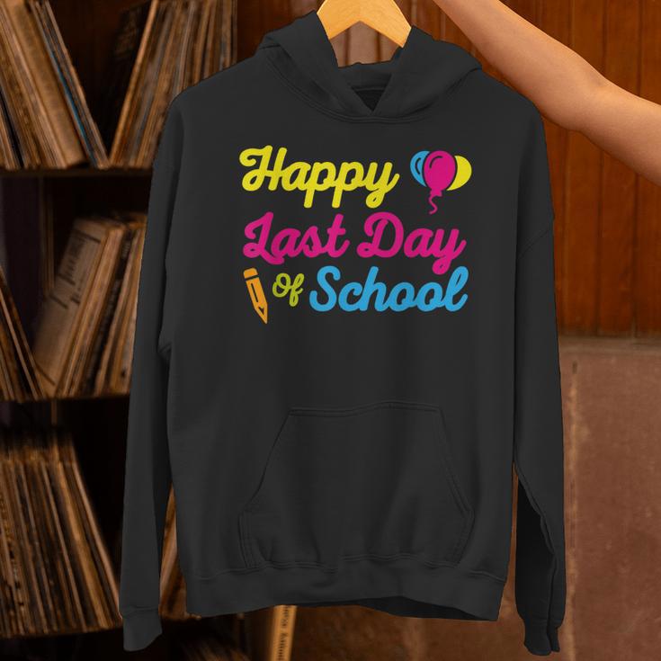Happy Last Day Of School Graduation Teacher Students T-Shirt Unisex Hoodie