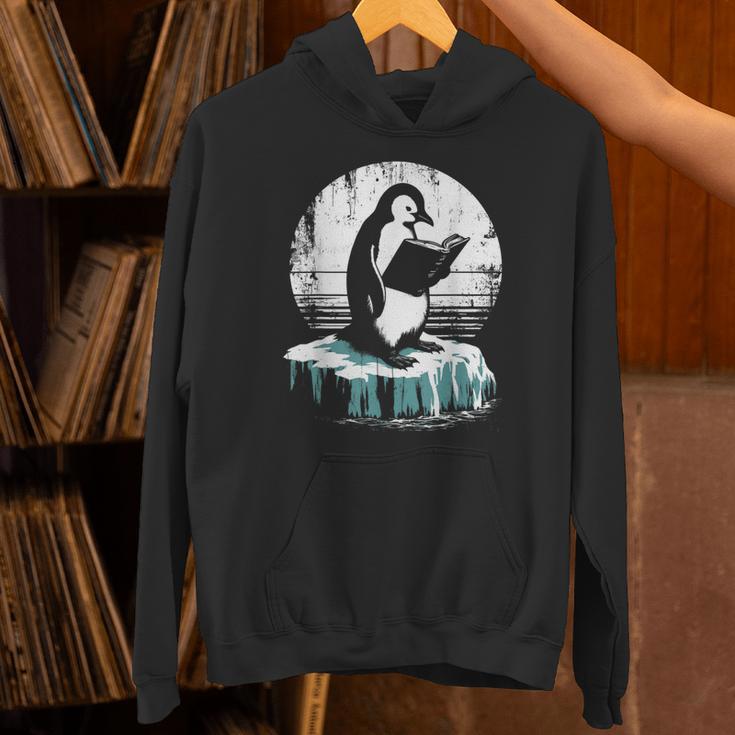 Penguin Reading A Book Vintage Graphic Bookworm Lover Unisex Hoodie