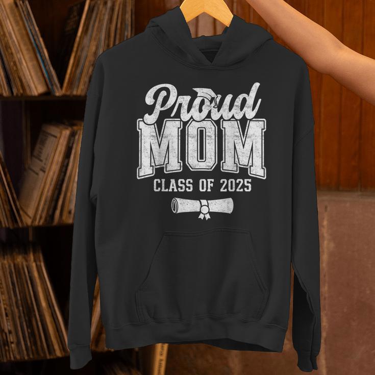 Proud Mom Of 2025 Graduate Senior Mom 25 Graduation Unisex Hoodie