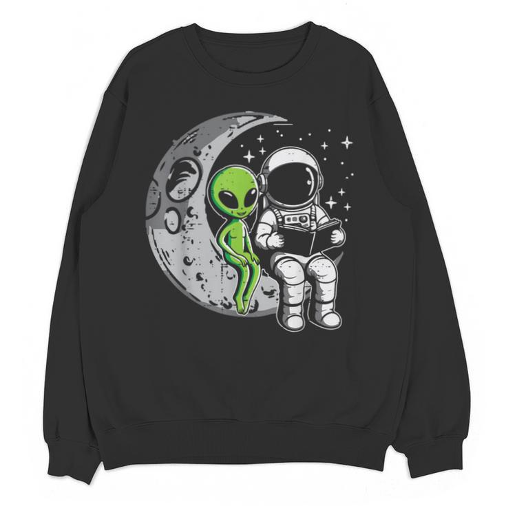 Astronaut Reading Book To Alien Moon Space Women Kids Men Unisex Sweatshirt