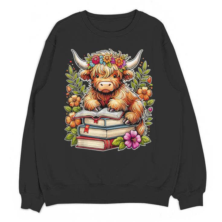 Bookworm Cute Highland Cow Reading Book Unisex Sweatshirt