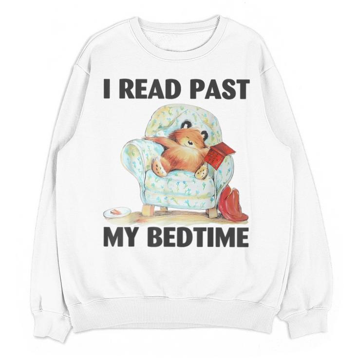 Vintage I Read Past My Bedtime Cute Sleeping Bear Book Lover Unisex Sweatshirt