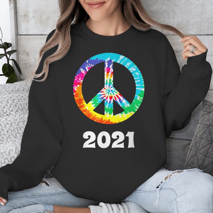 2021 Graduation Class Year Tie Dye Peace Sign Graduate Shirt Unisex Sweatshirt