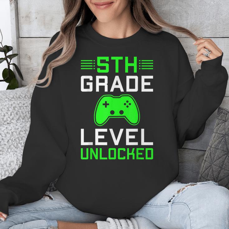 5th Grade Level Unlocked Back To School Gamer Graduation Unisex Sweatshirt