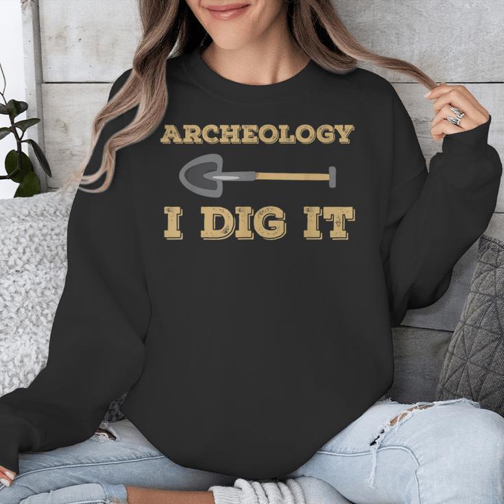 Archeology I Dig It Graduation Archaeology Shirt Unisex Sweatshirt