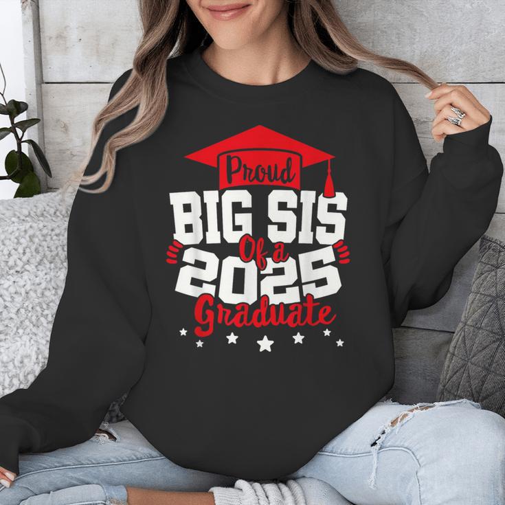 Big Sis Of a 2025 Graduate Class Senior Graduation Grad 25 Unisex Sweatshirt