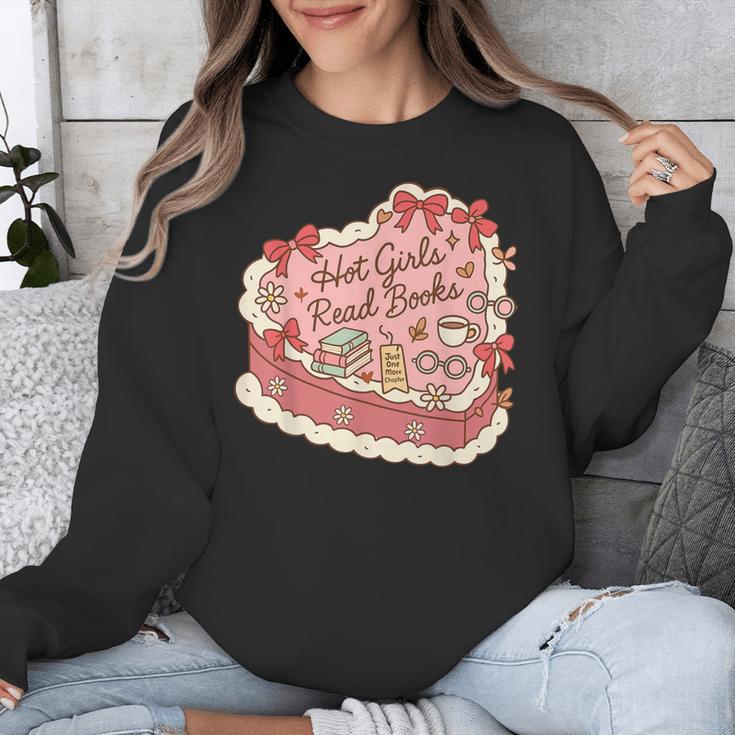 Book Lover Hot Girls Read Books Tee Unisex Sweatshirt Book Lover Hot Girls Read Books Tee Unisex Sweatshirt