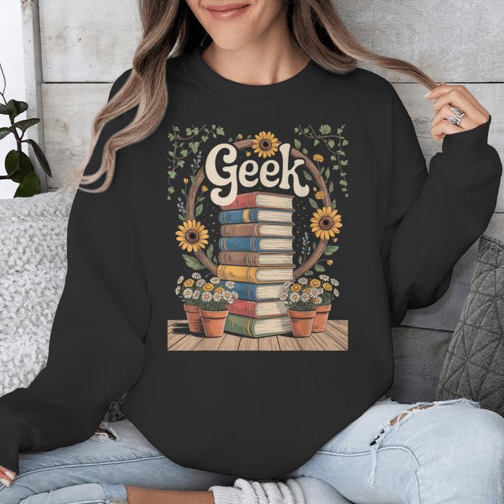 Books Geek Sunflower Floral Cute Vintage Books Reader Lover Unisex Sweatshirt Books Geek Sunflower Floral Cute Vintage Books Reader Lover Unisex Sweatshirt