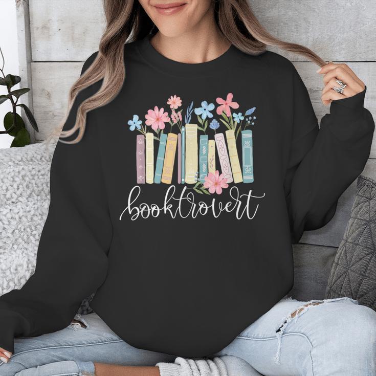 Booktrovert Book Lover Reading Bookworm Reader Unisex Sweatshirt Booktrovert Book Lover Reading Bookworm Reader Unisex Sweatshirt
