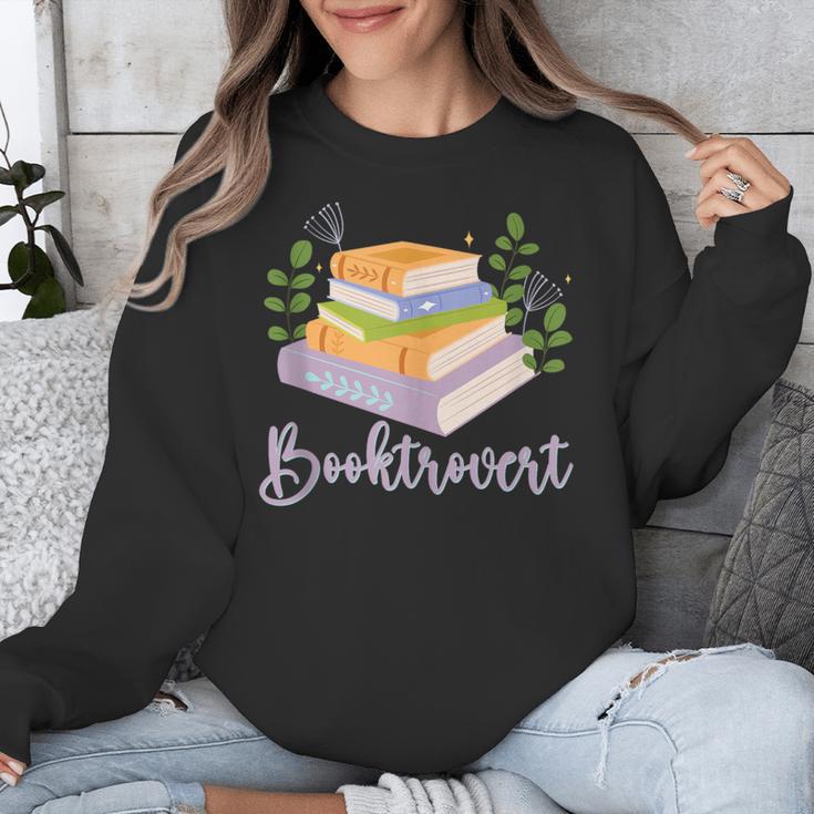 Booktrovert Bookworm Introvert Bibliophile Booktrovert Unisex Sweatshirt Booktrovert Bookworm Introvert Bibliophile Booktrovert Unisex Sweatshirt