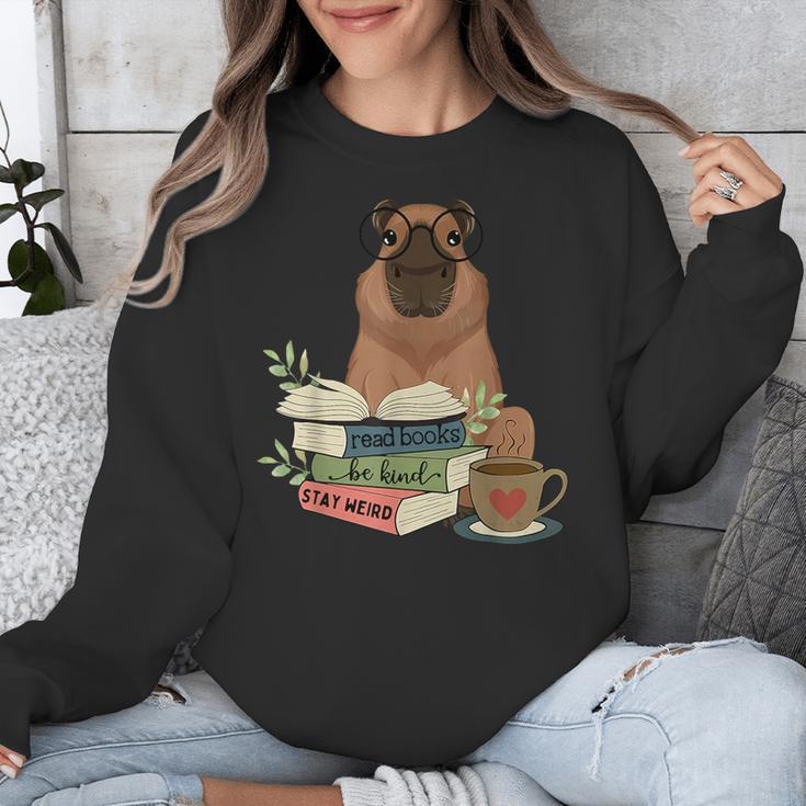 Capybara Glasses Reading Books Capybara Nerd Bookworm Unisex Sweatshirt