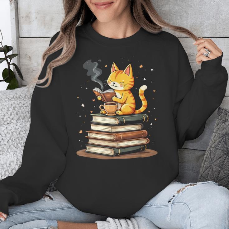 Cat Reading Books Unisex Sweatshirt