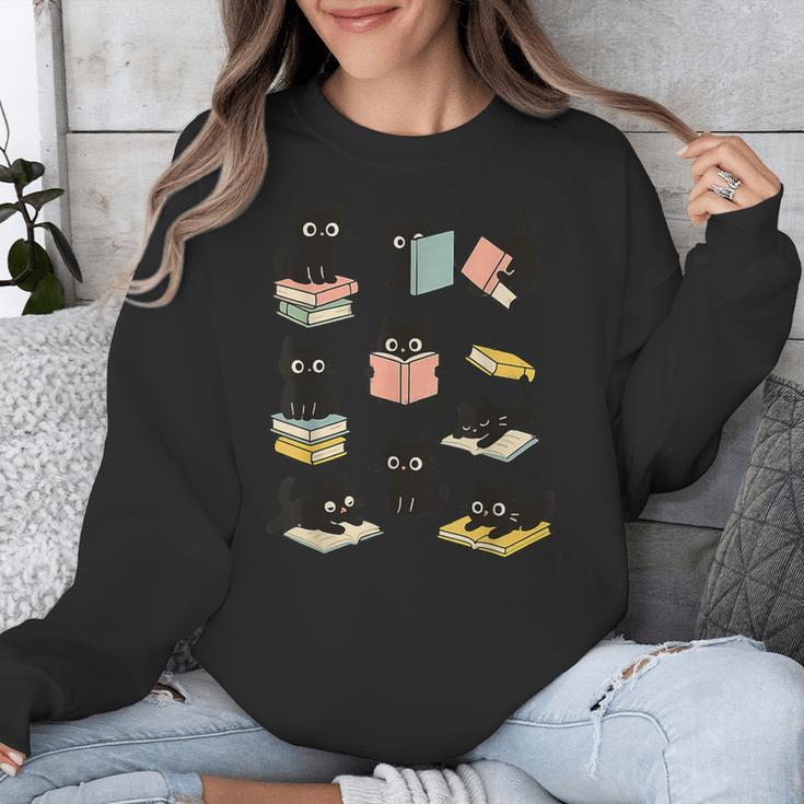 Cats Reading Books Cat Lover Unisex Sweatshirt