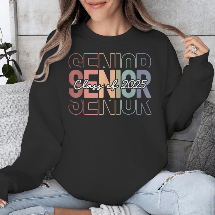 Class Of 2025 Senior 2025 Graduation Leopard Retro Rainbow Unisex Sweatshirt