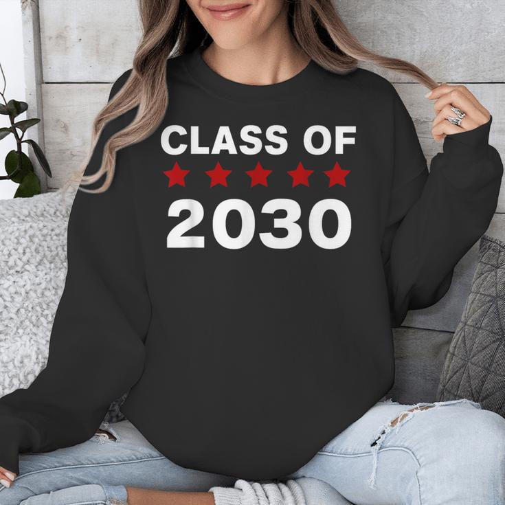 Class Of 2030 Shirt New Kindergarten Student Graduation Unisex Sweatshirt